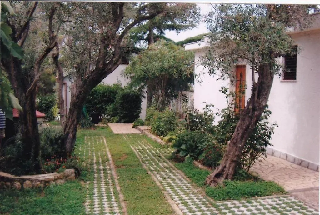 Family Apartment With Terrace Cres Croatia